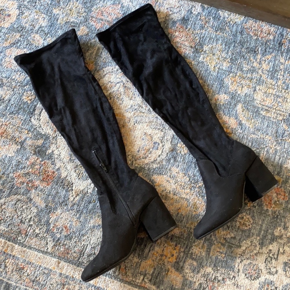 Black Knee High Boots Size 9 Brand new
